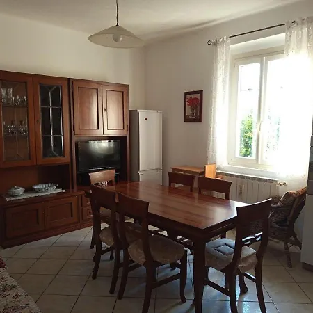 Rosa サビオ・ディ・ラヴェンナ